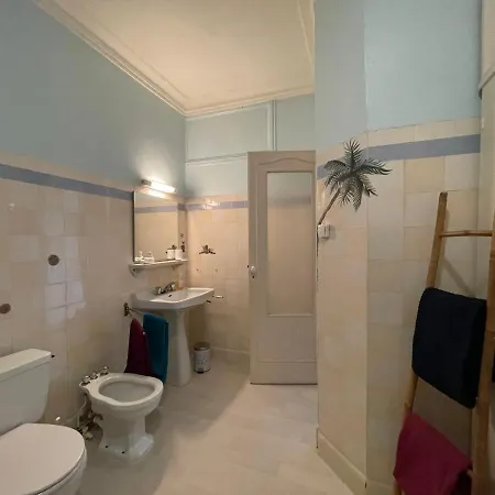 Grand Centre-ville Avec Balcon Et Wifi - Fr-1-555-87 דירה